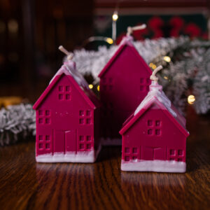 Засніжені хатинки